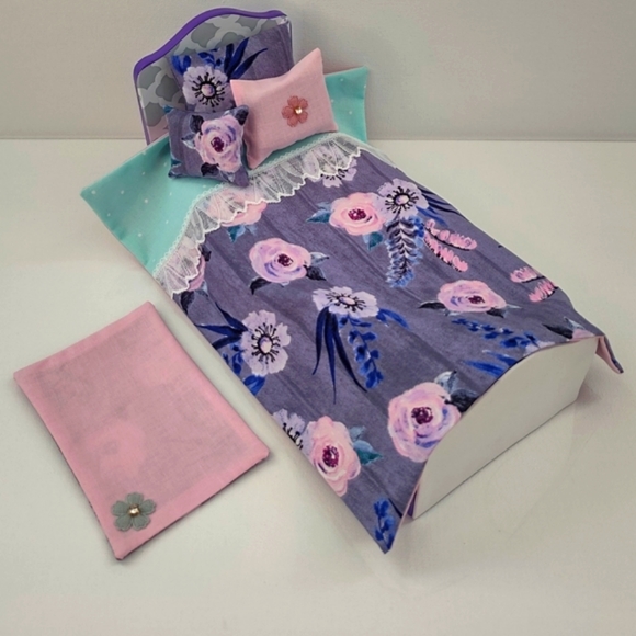 12 Inch Fashion Doll Bedding Set - Picture 3 of 5